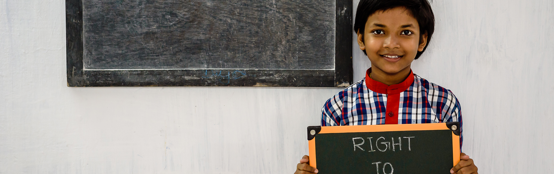 GI-ESCR supports the participation of the RFCME's coordinator in a seminar 